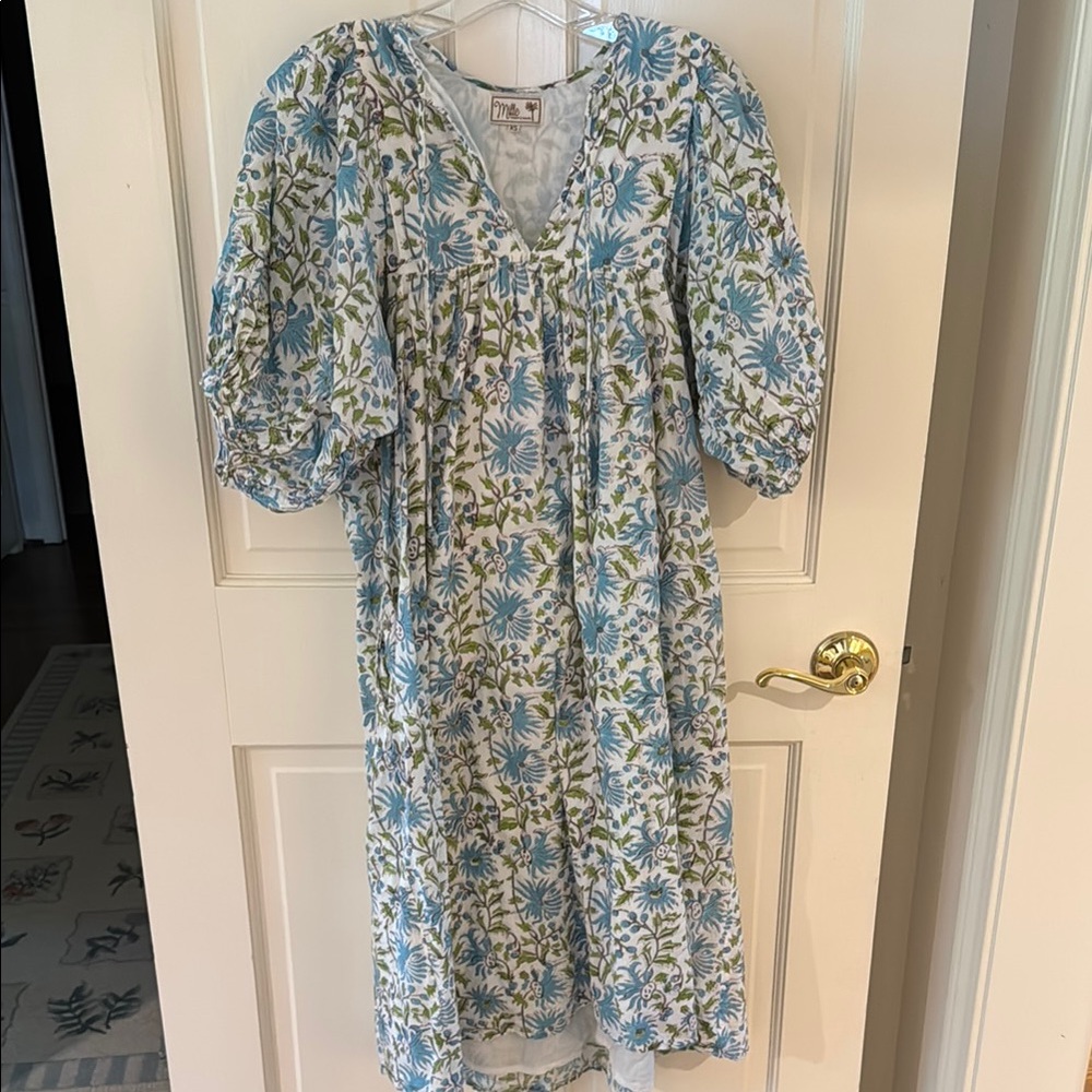 Mille Floral V-Neck Dress with Puff Sleeves